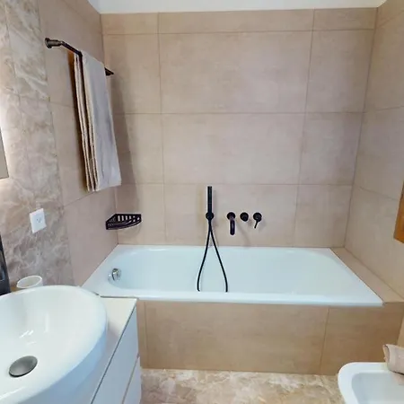 Apartment Ludains 18 *